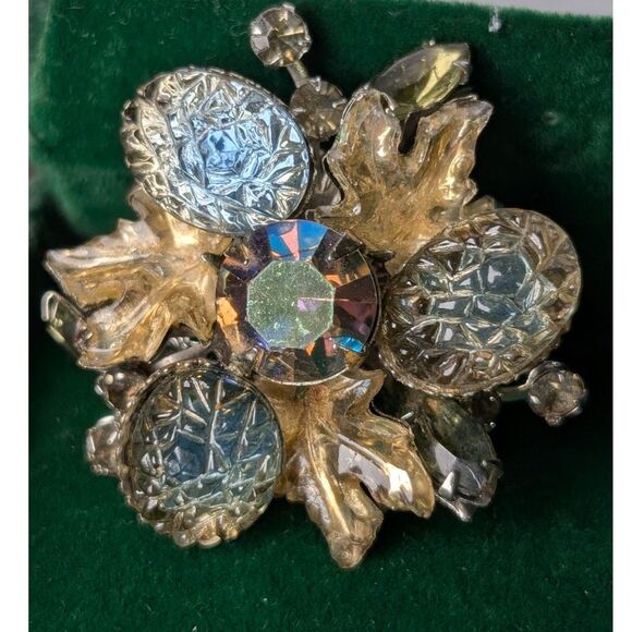 Vintage 1950s Aurora Borealis Rhinestone Blue Glass Brooch - Picture 3 of 7